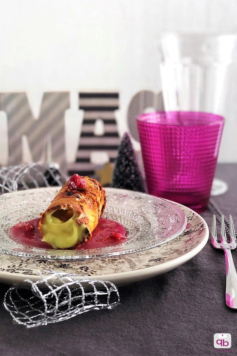 cannoli di panettone con crema